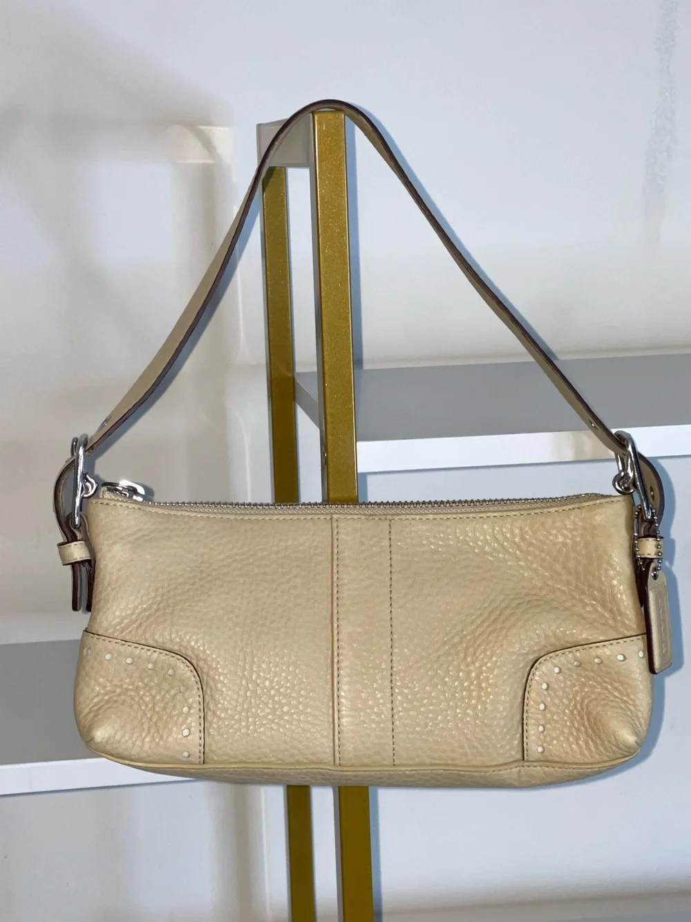 Coach Hampton Demi Shoulder Bag Bone Cream Pebbled Leather Baguette Y2K